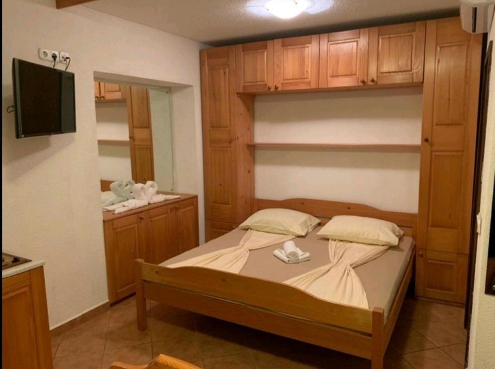 Lovely Studio Apartments Mali Raj Vrsar Exterior photo