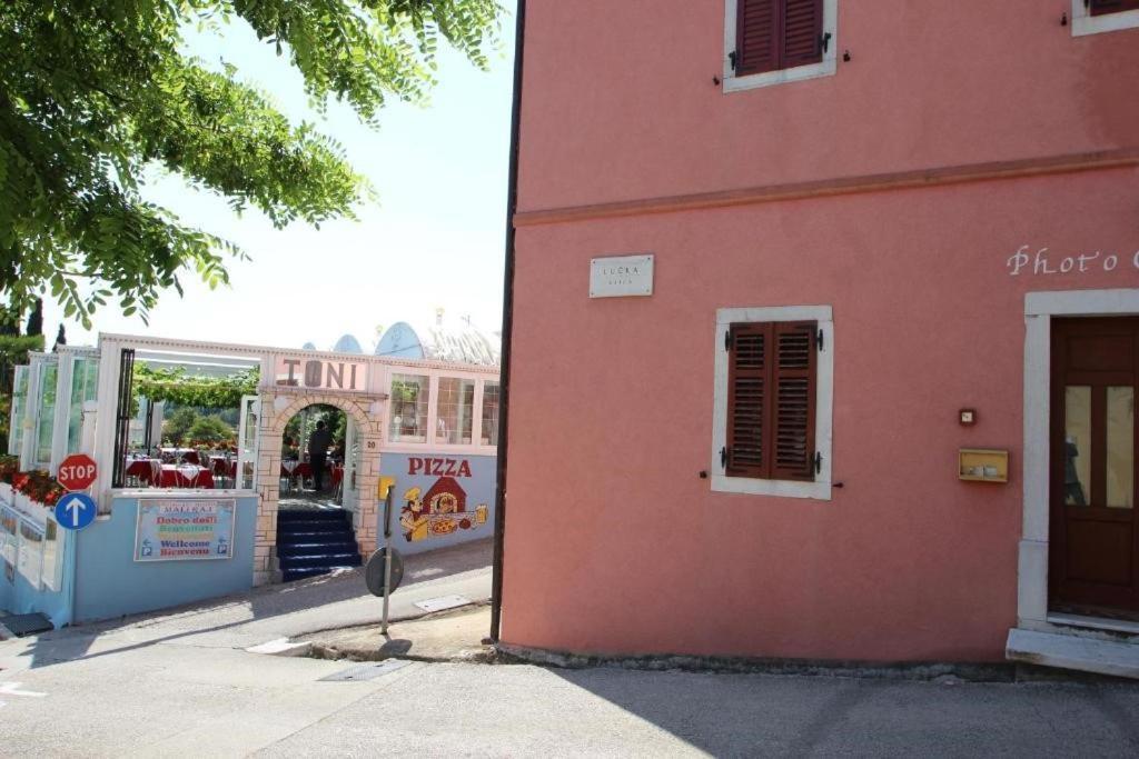 Lovely Studio Apartments Mali Raj Vrsar Exterior photo