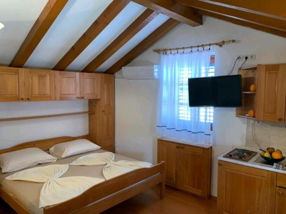 Lovely Studio Apartments Mali Raj Vrsar Exterior photo